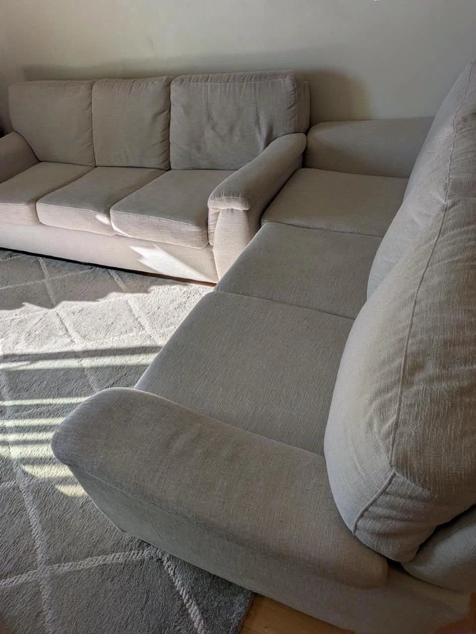 Sofas (2 in number) 900 each