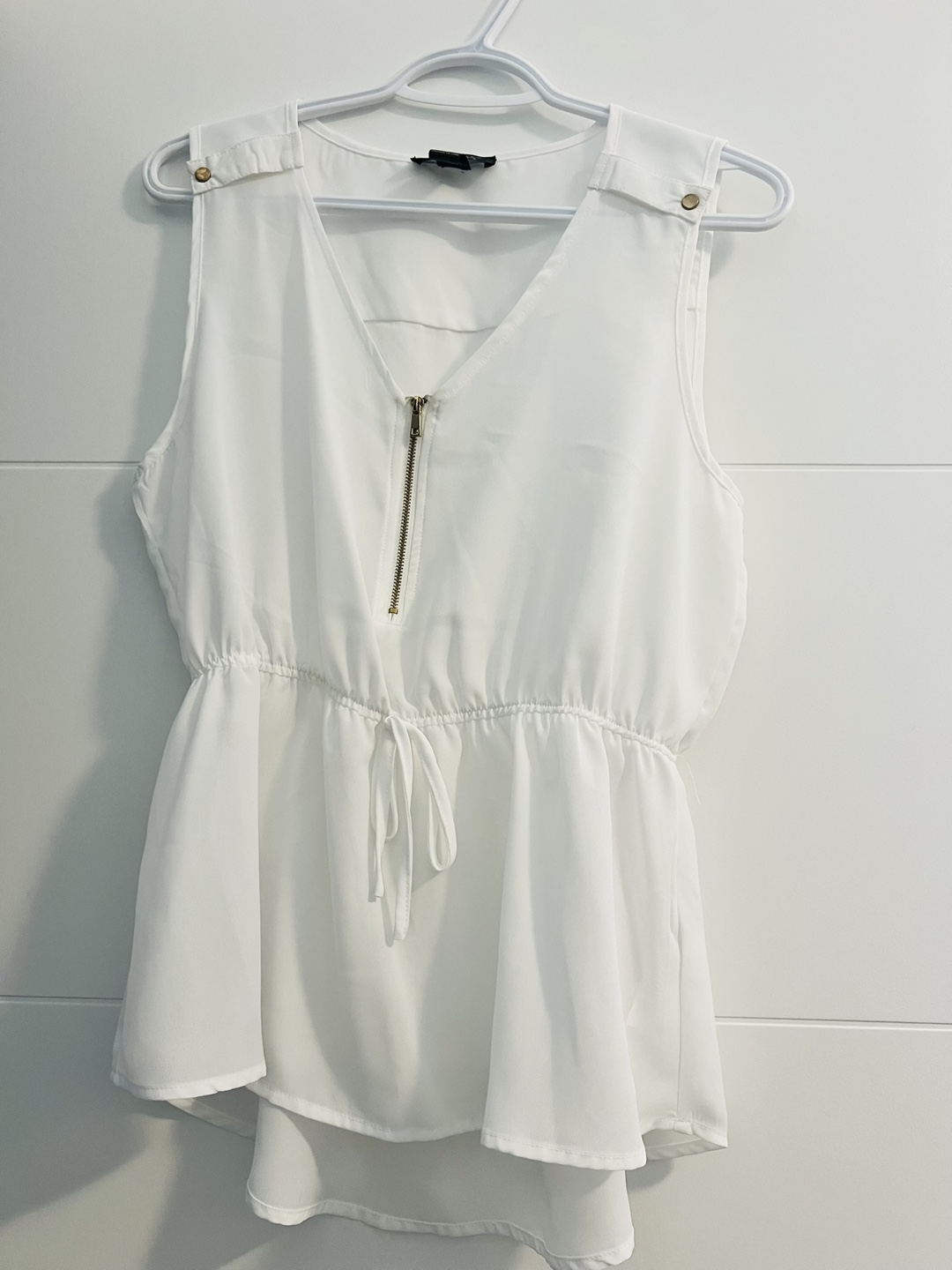 Streetwear Society Sleeveless Peplum Top & Casual Pants