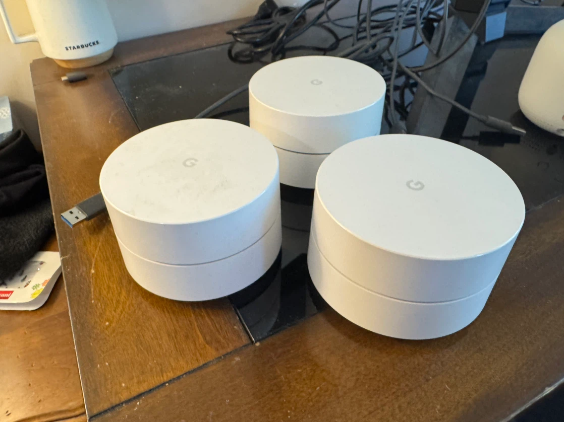 Google Wifi AC1200 Whole Home Mesh WiFi System (3-Pack) - photo 5