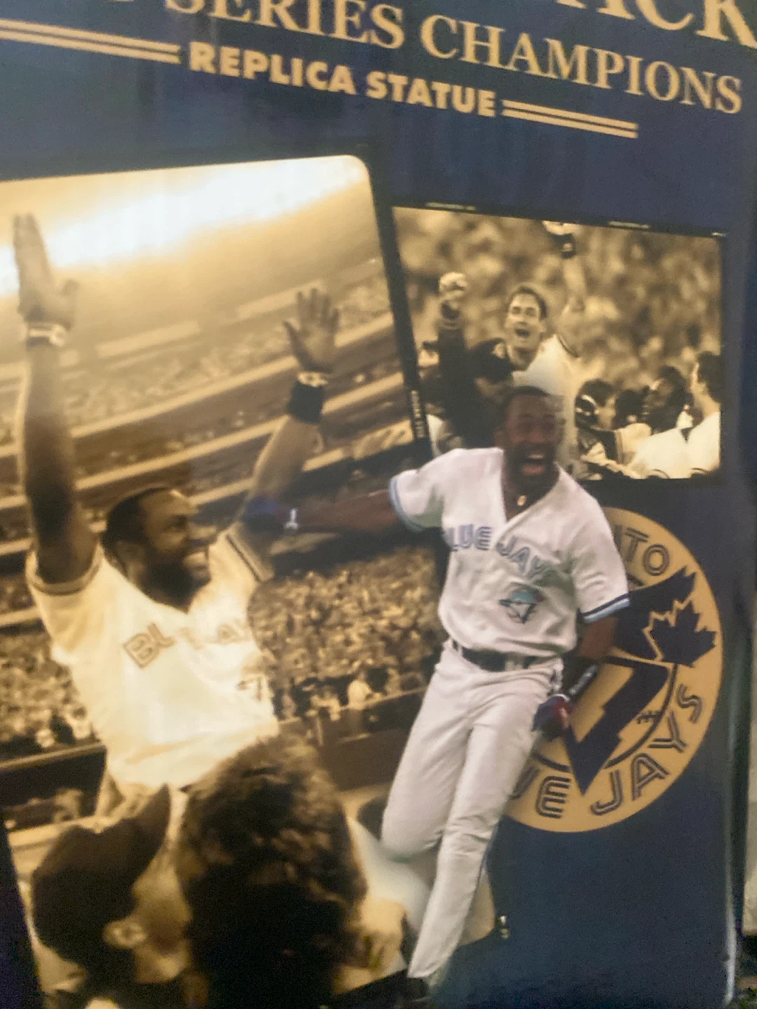 Toronto Blue Jays Back-to-Back World Series Champions Statue - photo 4