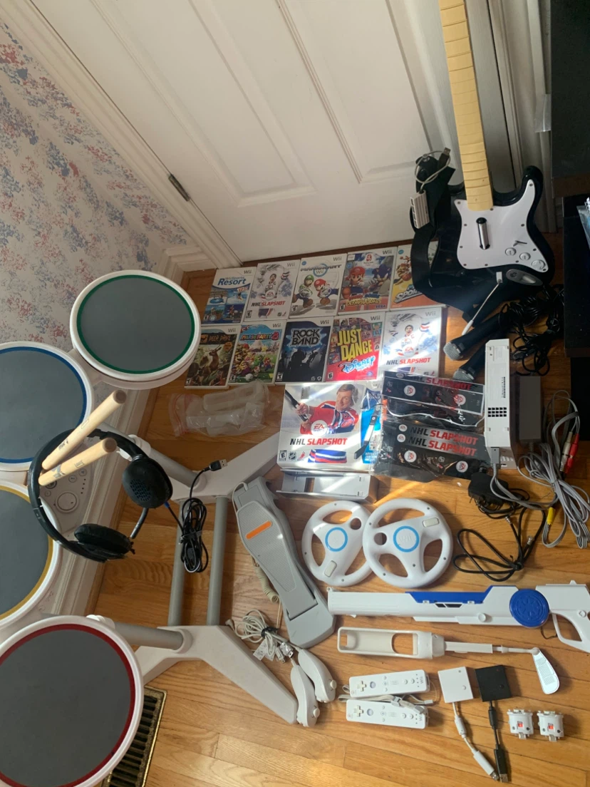 Wii station with many accessories