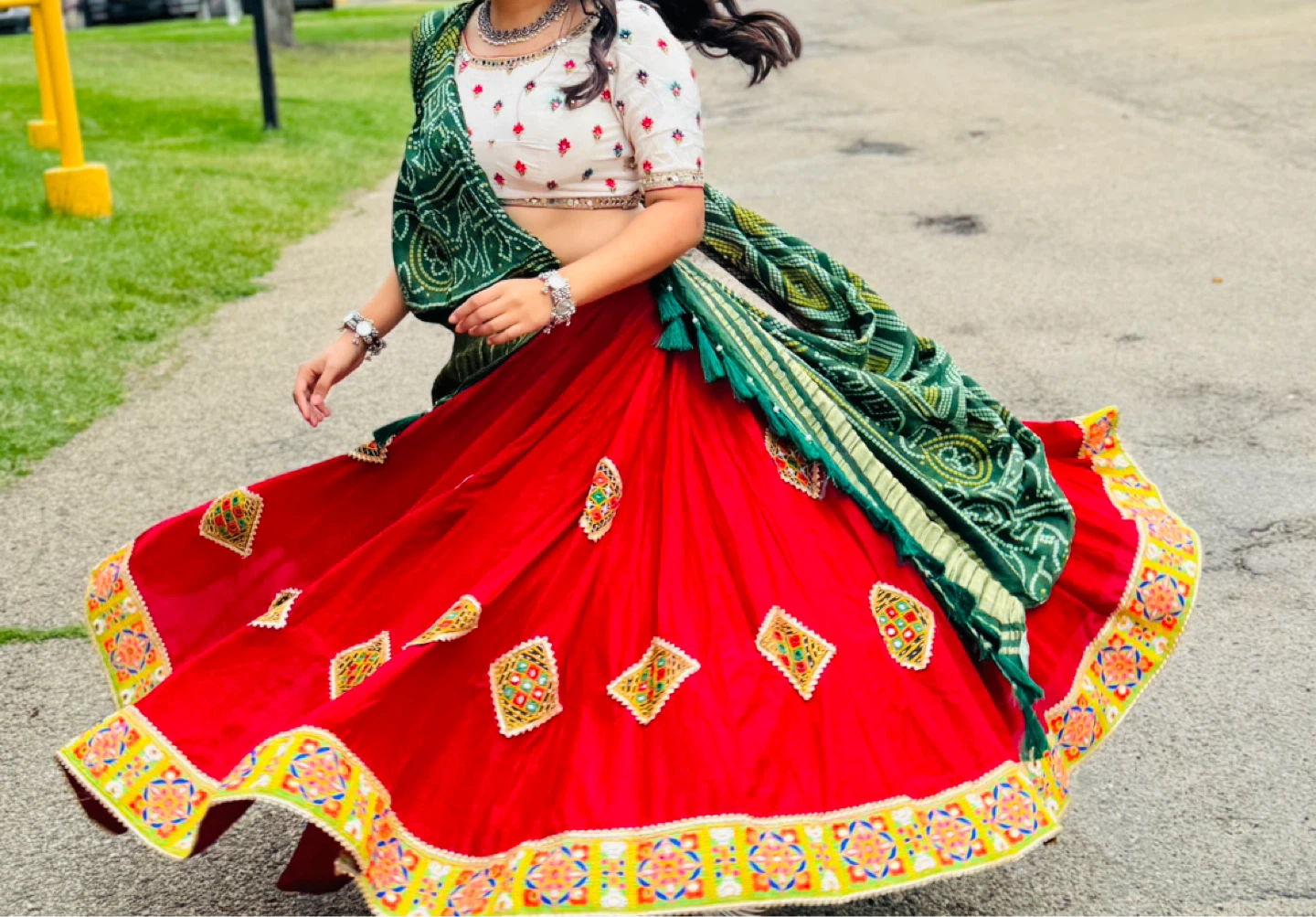 Traditional indian Chaniya choli - photo 2