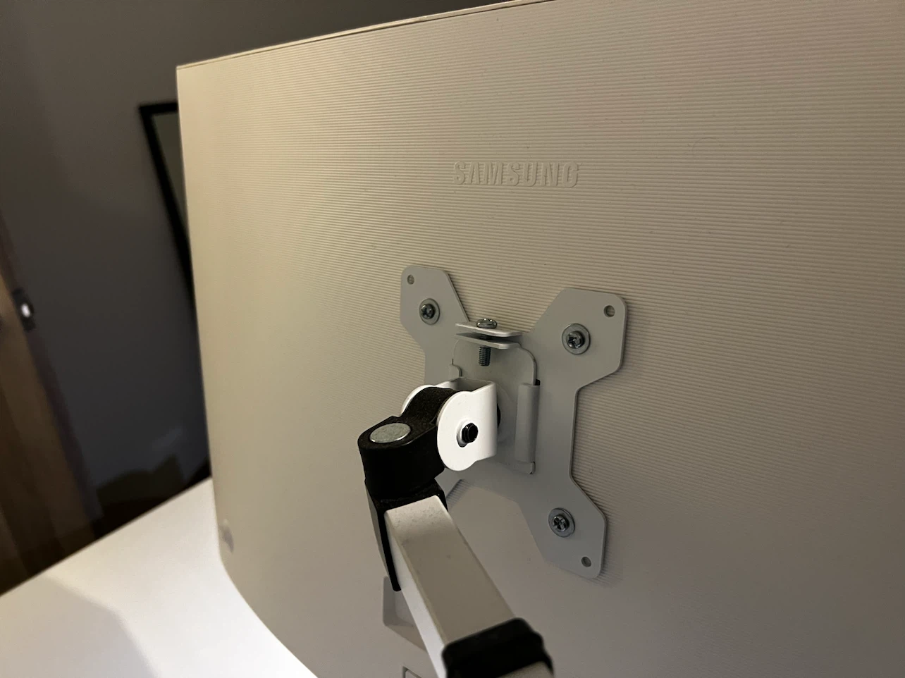 Samsung LC27F391FH 27" Monitor - photo 5