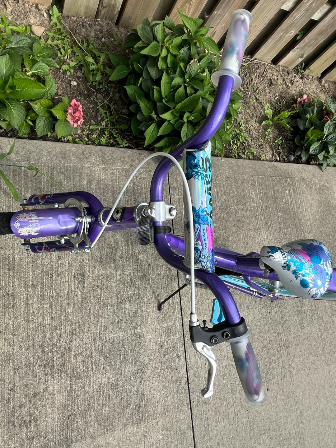Girls purple bike with stand and brake 20” - photo 3