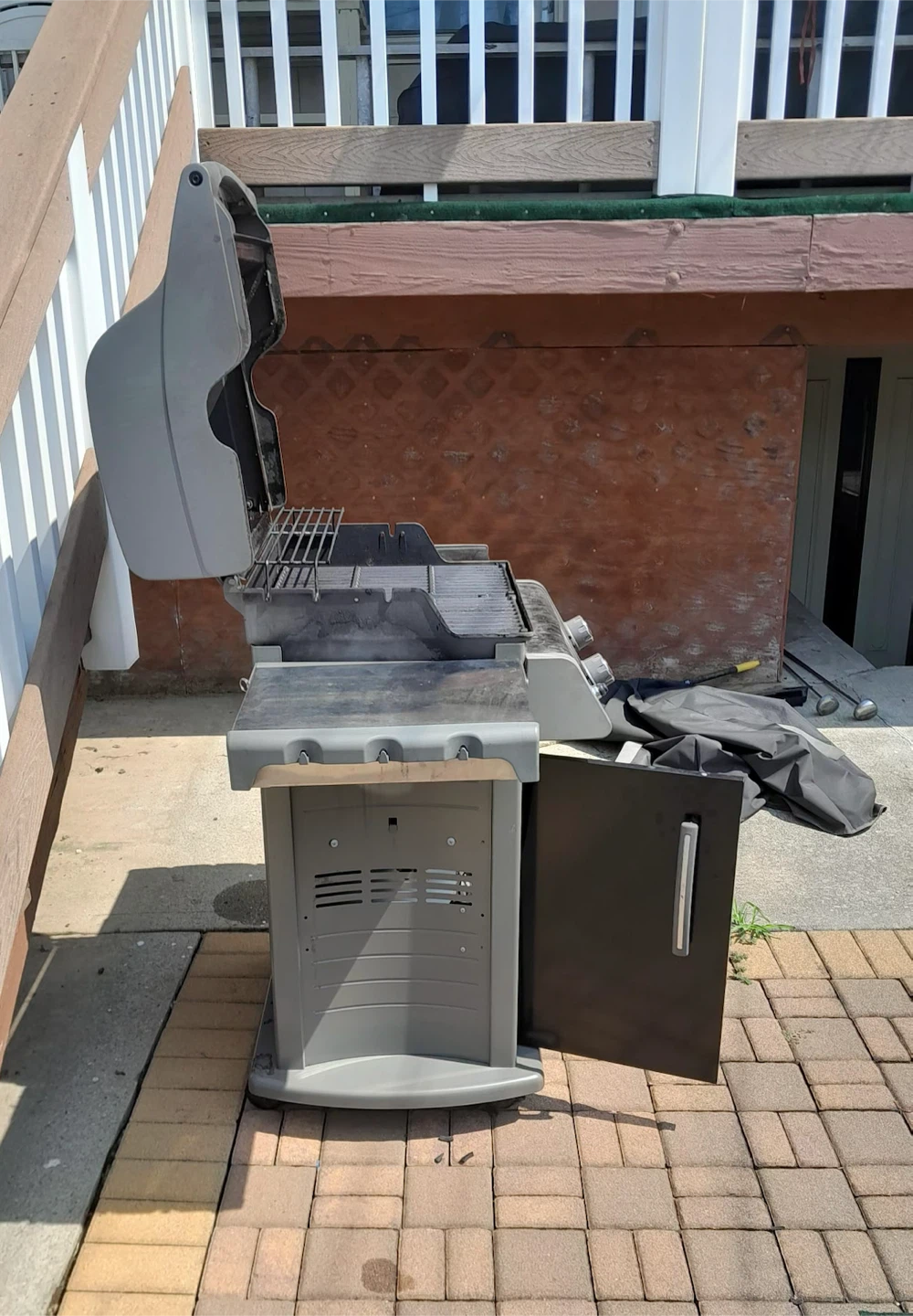 Weber Spirit 2-Burner Gas Grill w/ Cover & Propane Tank - photo 2