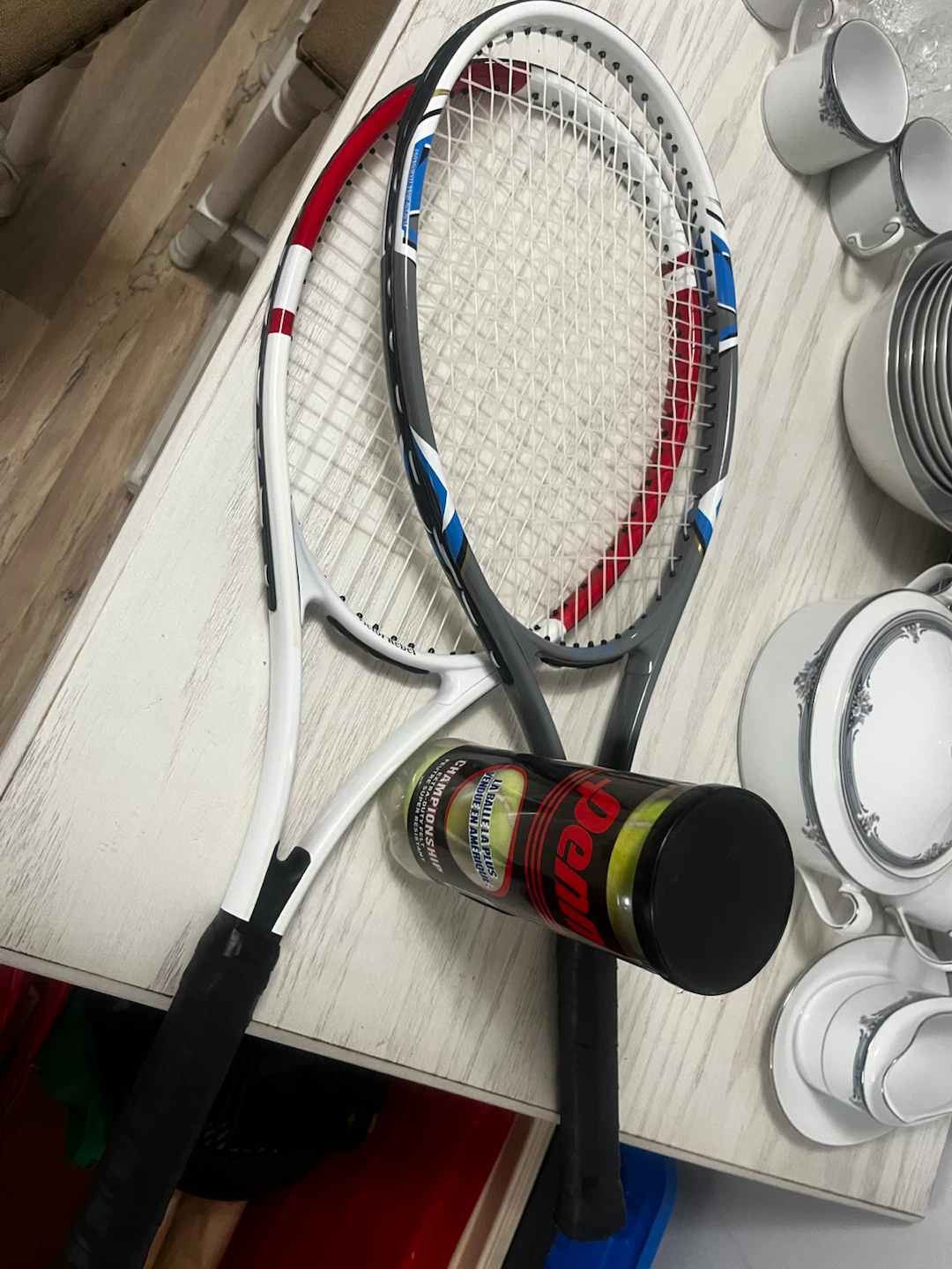 Victor Rebel & Titan Tennis Racquets with Penn Tennis Balls