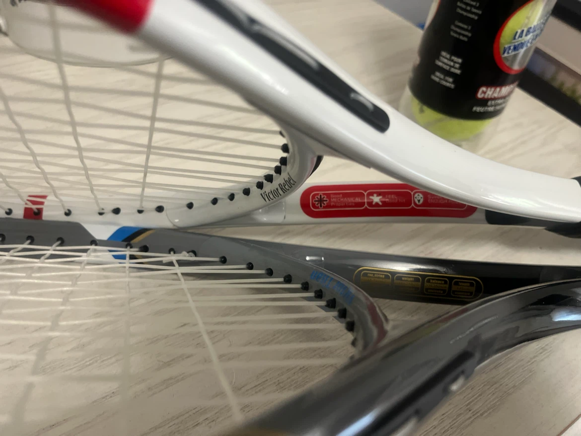 Victor Rebel & Titan Tennis Racquets with Penn Tennis Balls - photo 3