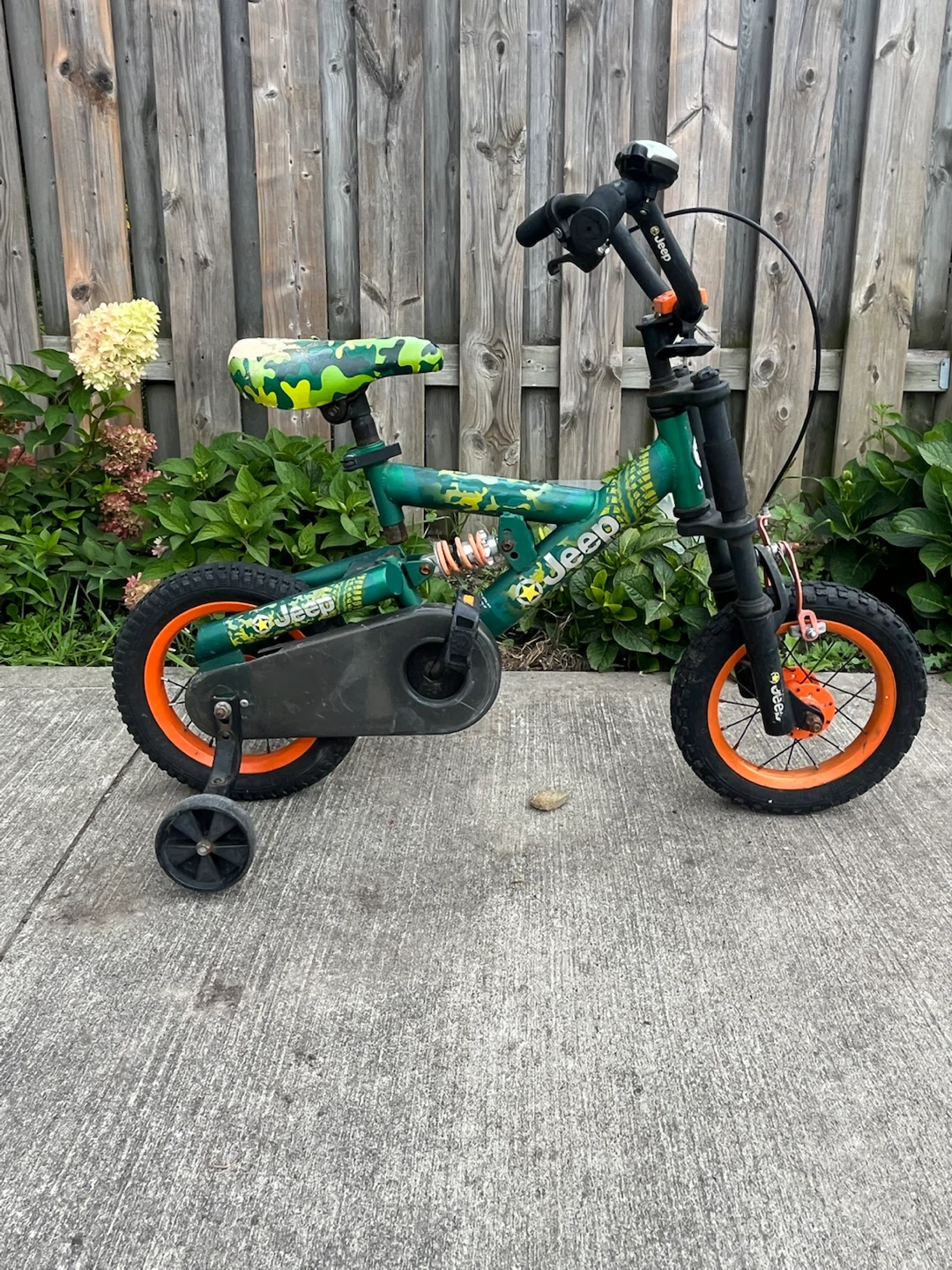 Boys 5” bike with training wheels - photo 4