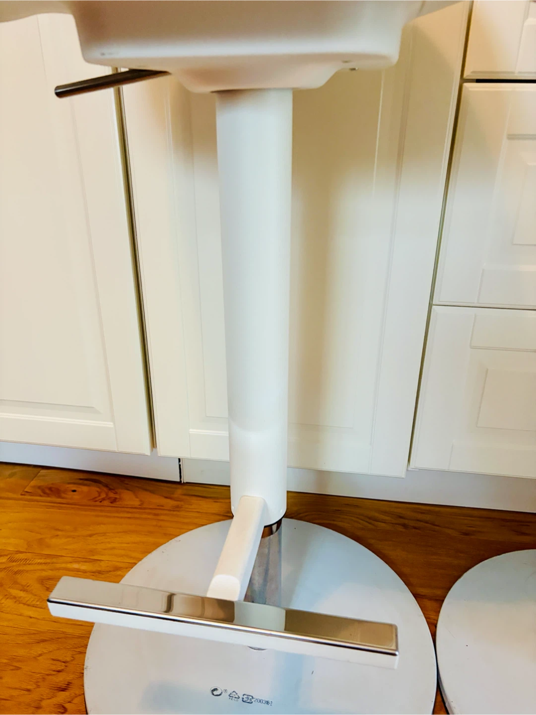 Pair of White Bar Stools - photo 3