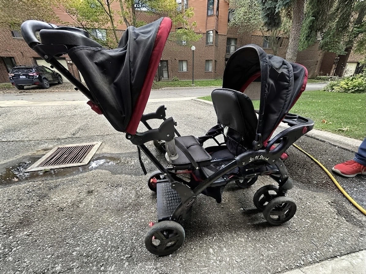 Baby Trend Sit N' Stand Double Stroller - Good Condition - photo 2