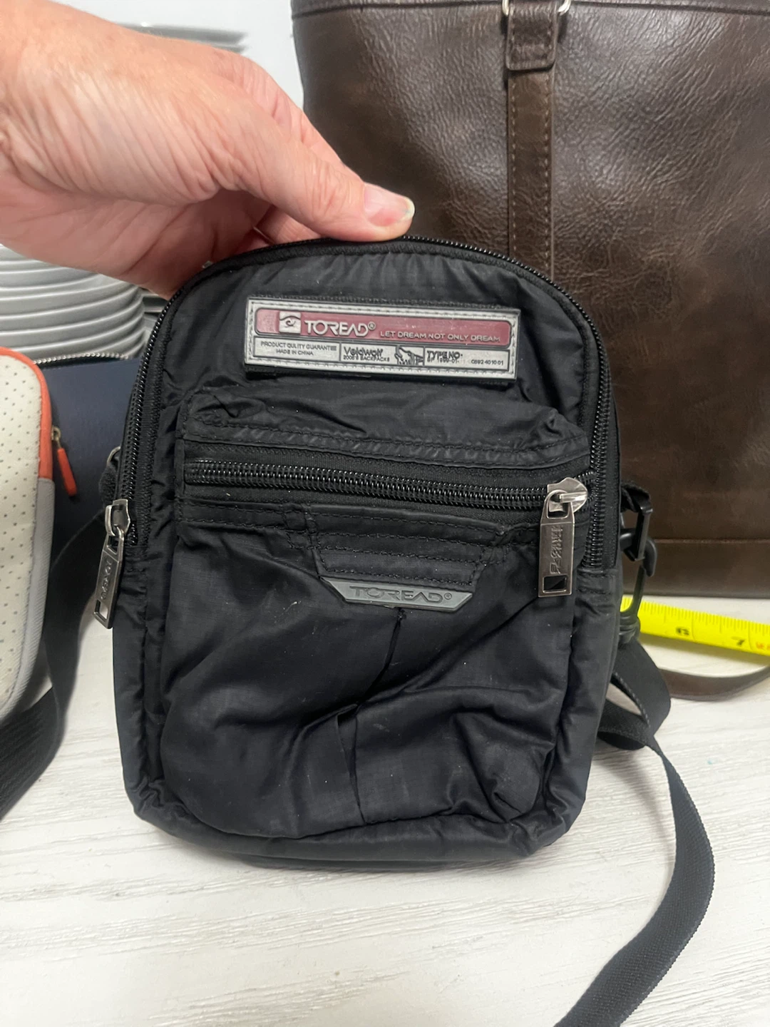 Toread Black Nylon Crossbody Bag