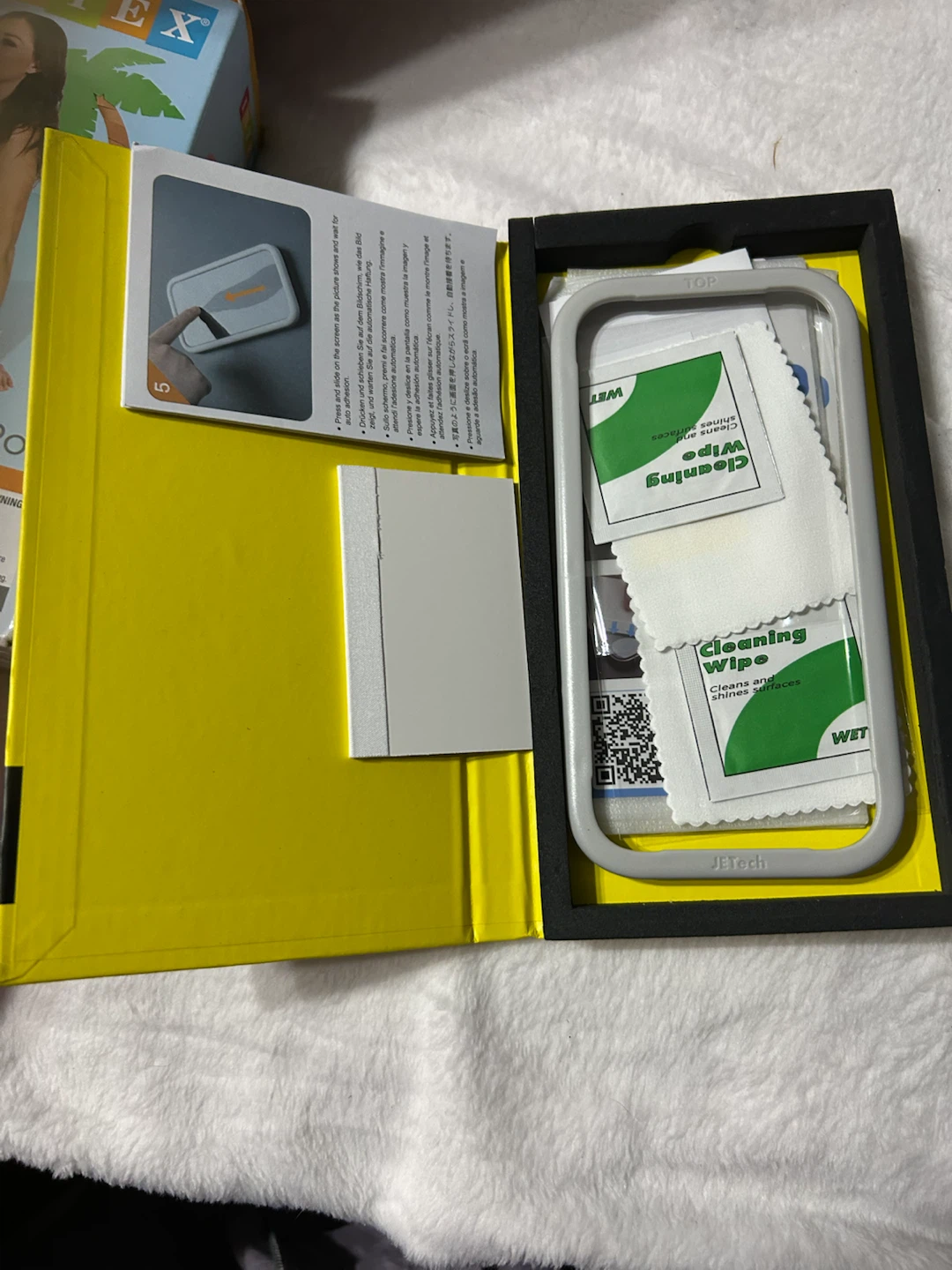 New-JETech Tempered Glass Screen Protector for iPhone 17 Pro - photo 5