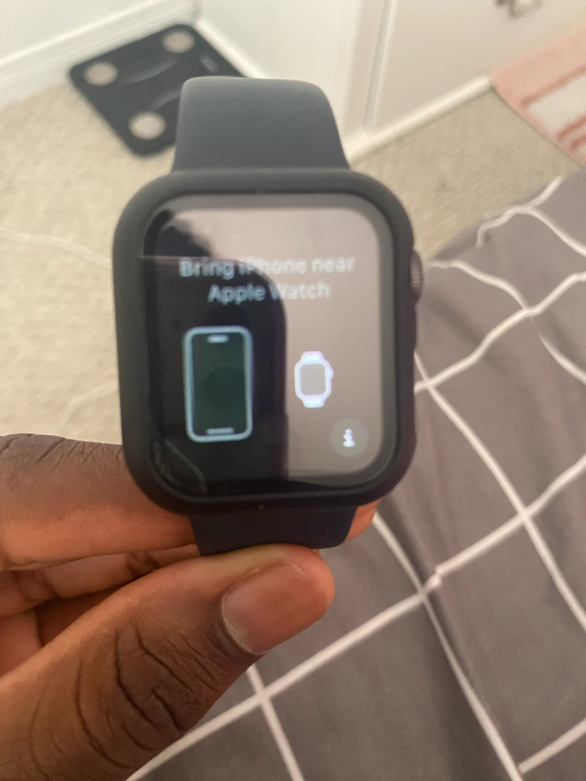 Apple Watch Series 7 - photo 2
