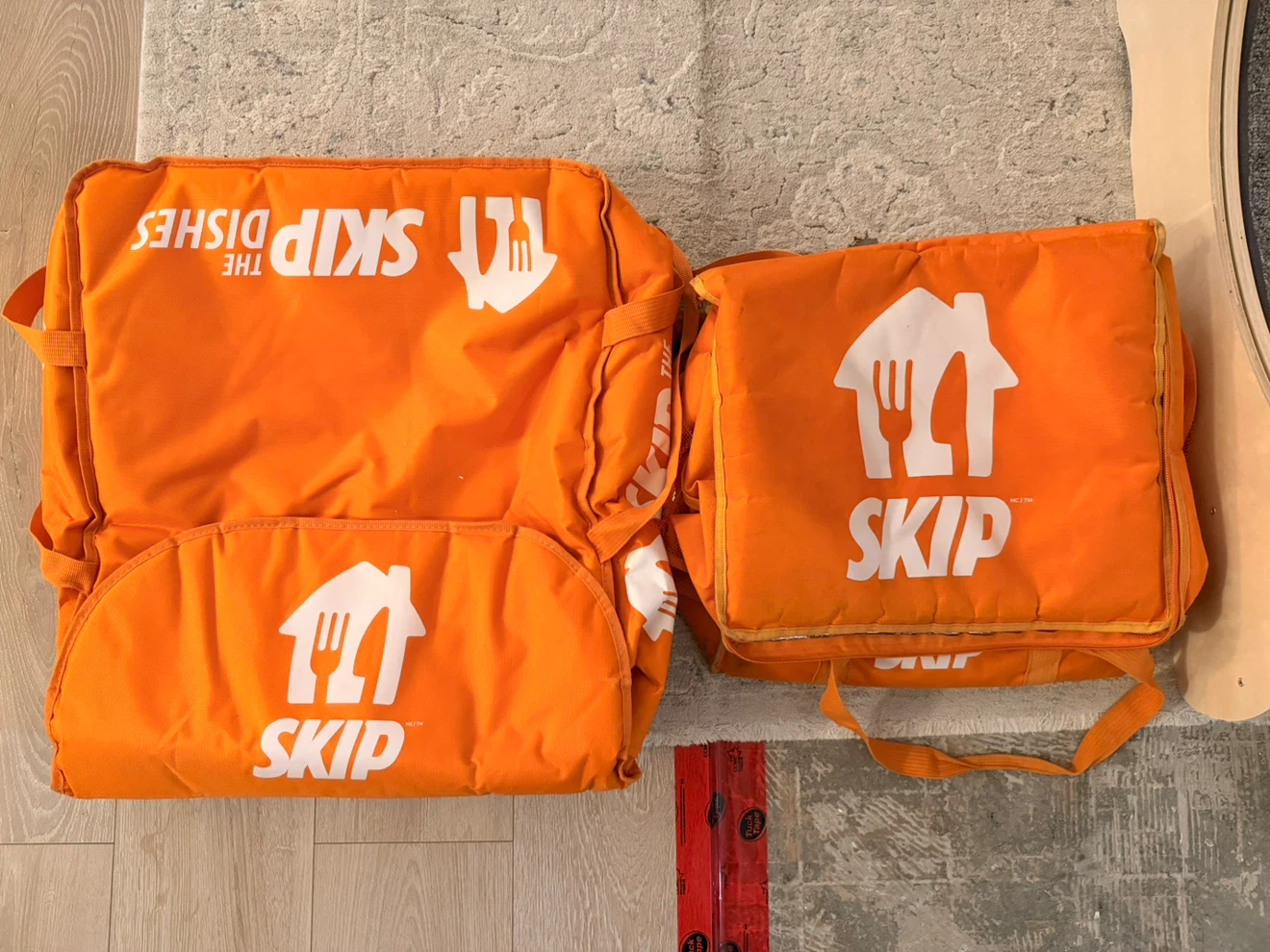 SkipTheDishes Delivery Bags (2)