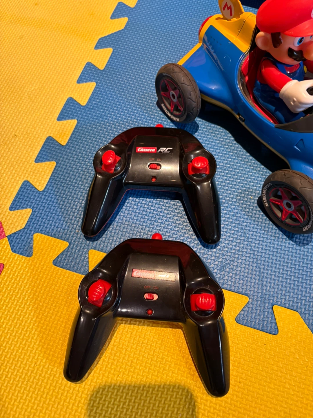 Carrera RC Mario Kart Radio Control Cars (Mario & Luigi) - photo 3