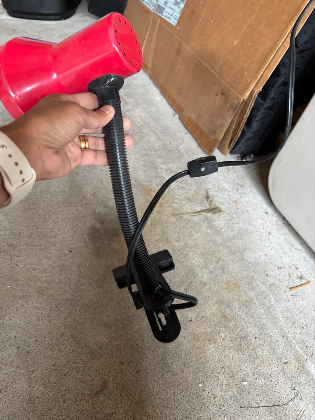Red Clip-On Lamp - photo 3