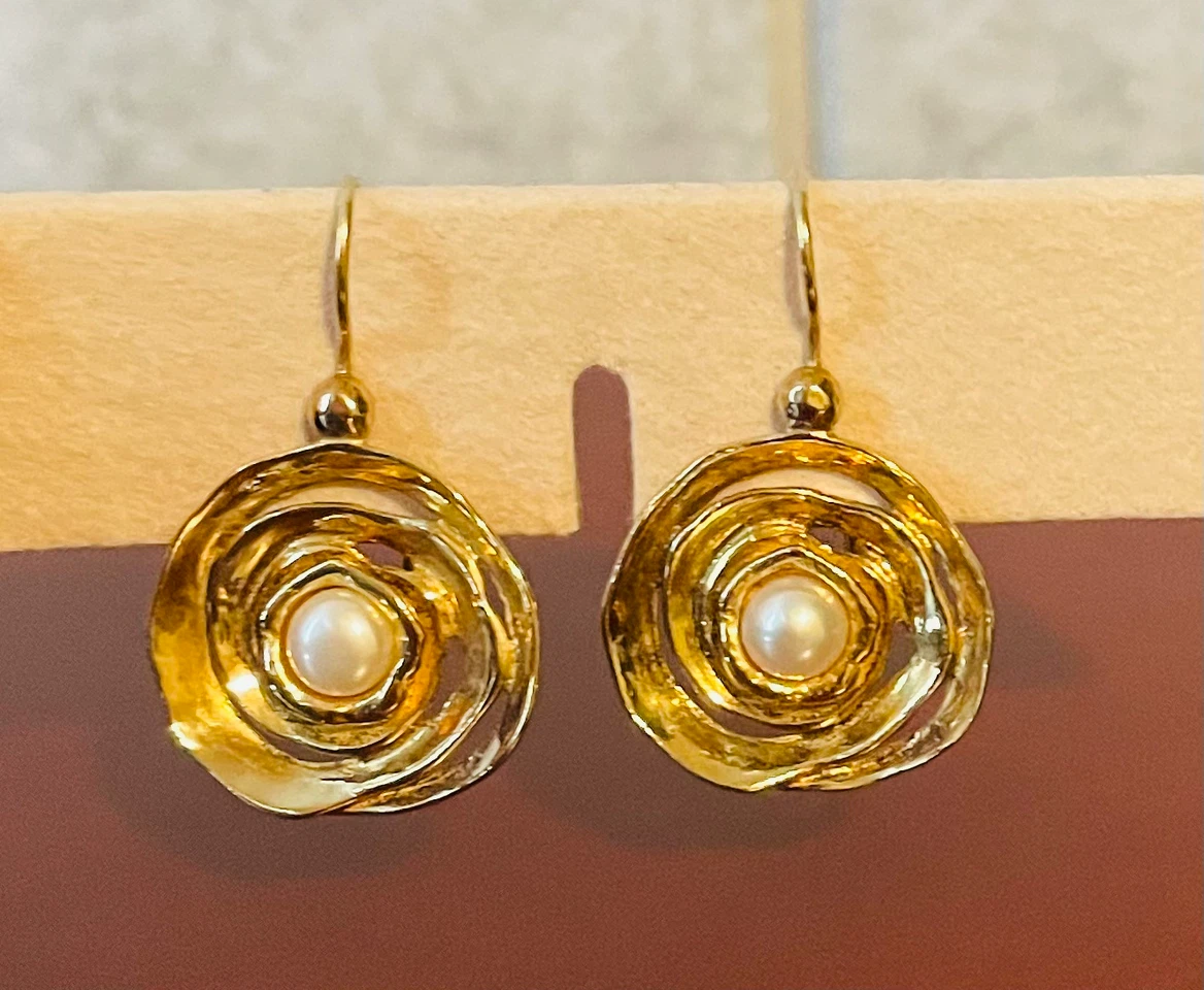 Gold and Pearl earrings