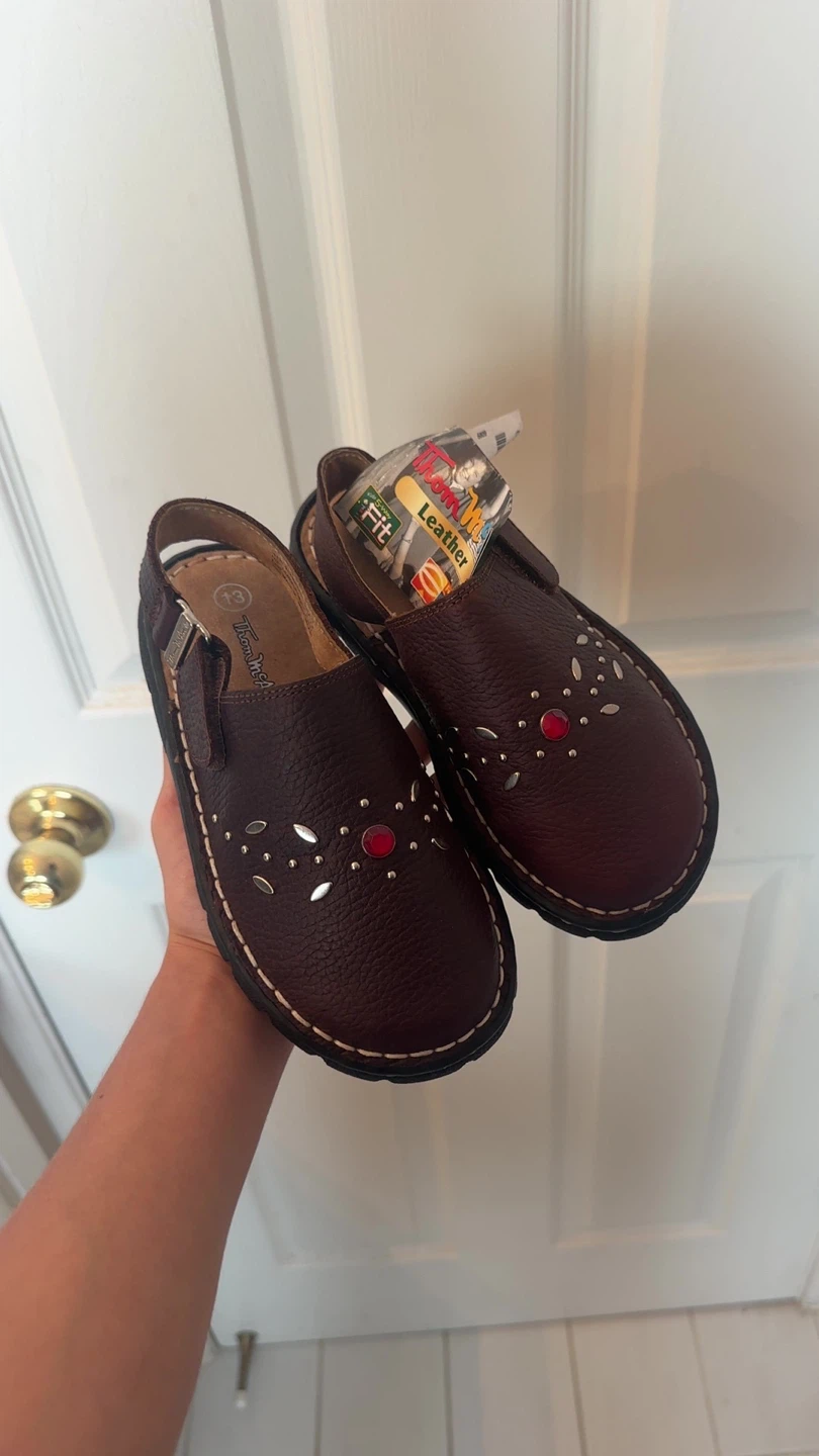 Thom McAn Leather Kids Clogs