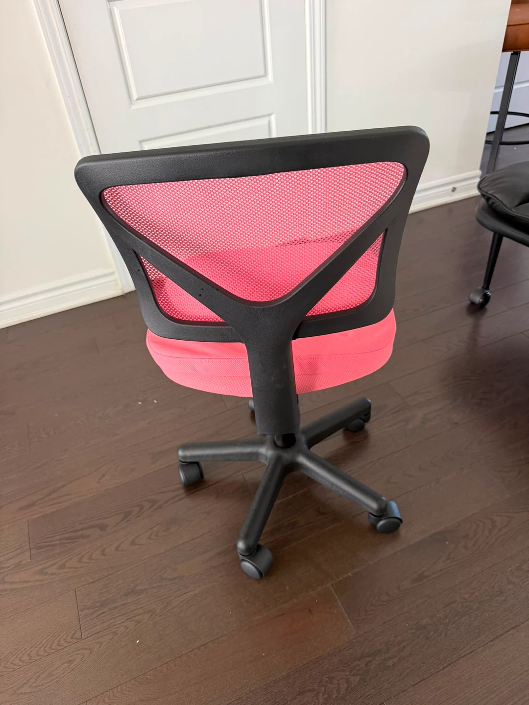 Pink Mesh Office Chair - photo 2