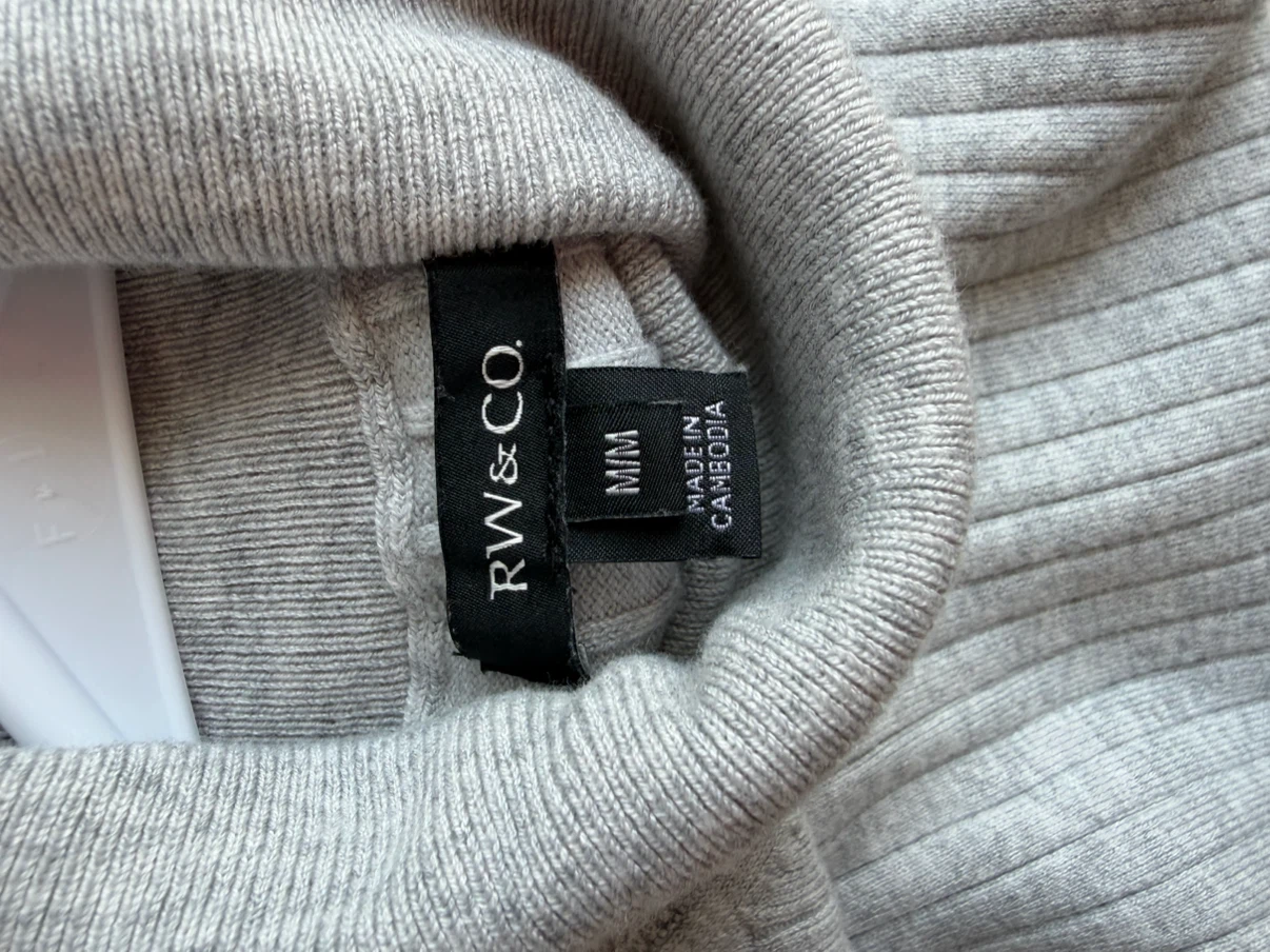 RW&CO. Grey Ribbed Turtleneck Sleeveless Top M/M - photo 2