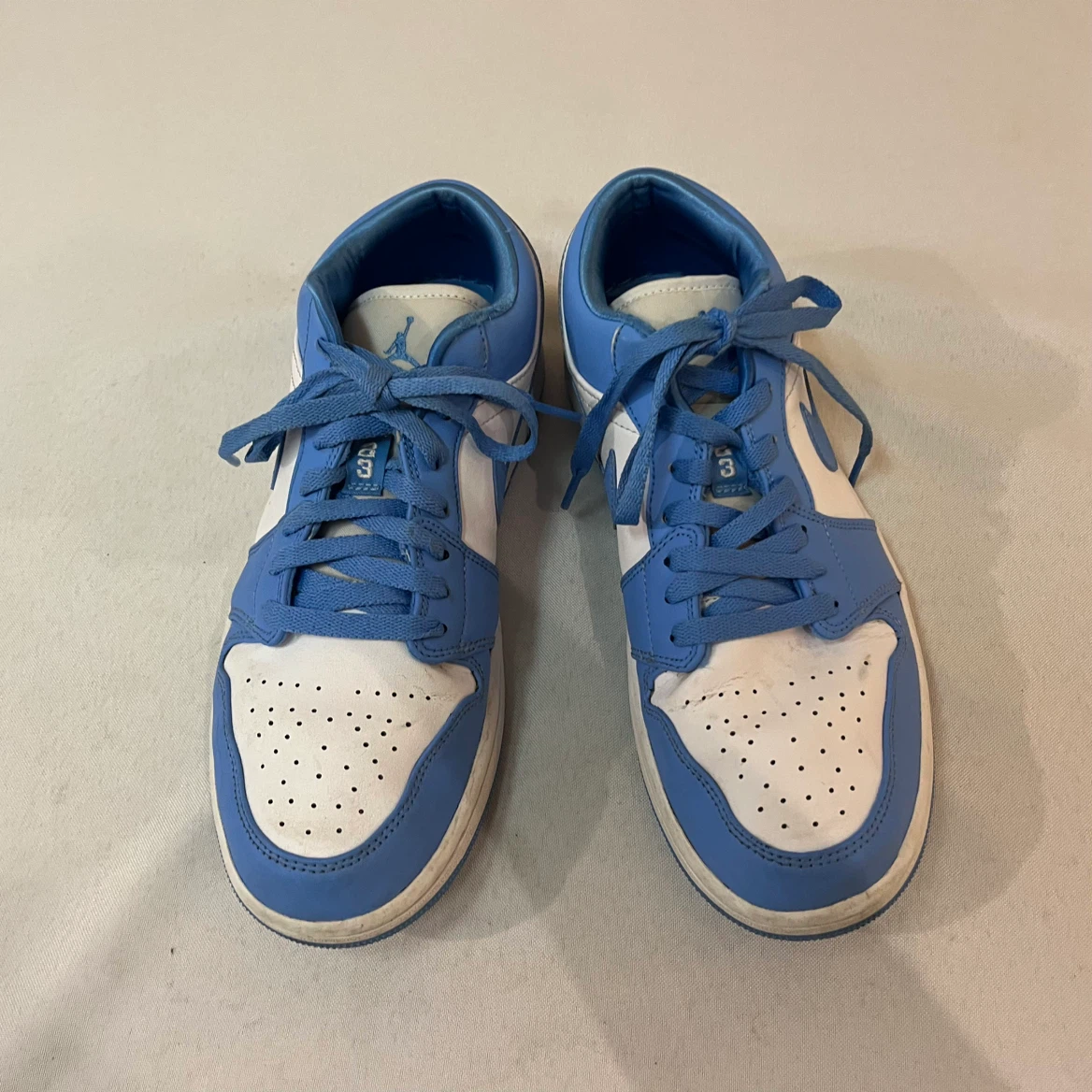 10.5 - Nike Air Jordan - Ladies Low Cut Sneakers