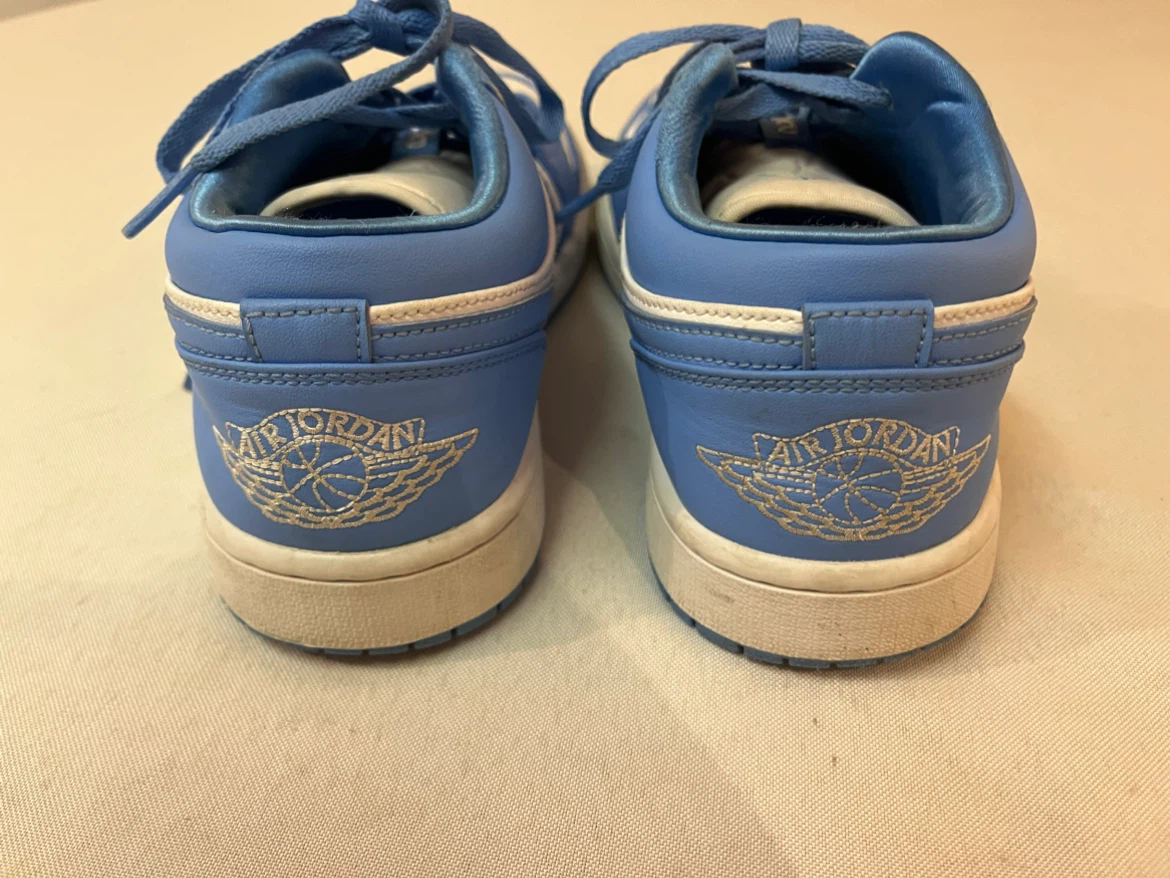 10.5 - Nike Air Jordan - Ladies Low Cut Sneakers - photo 3