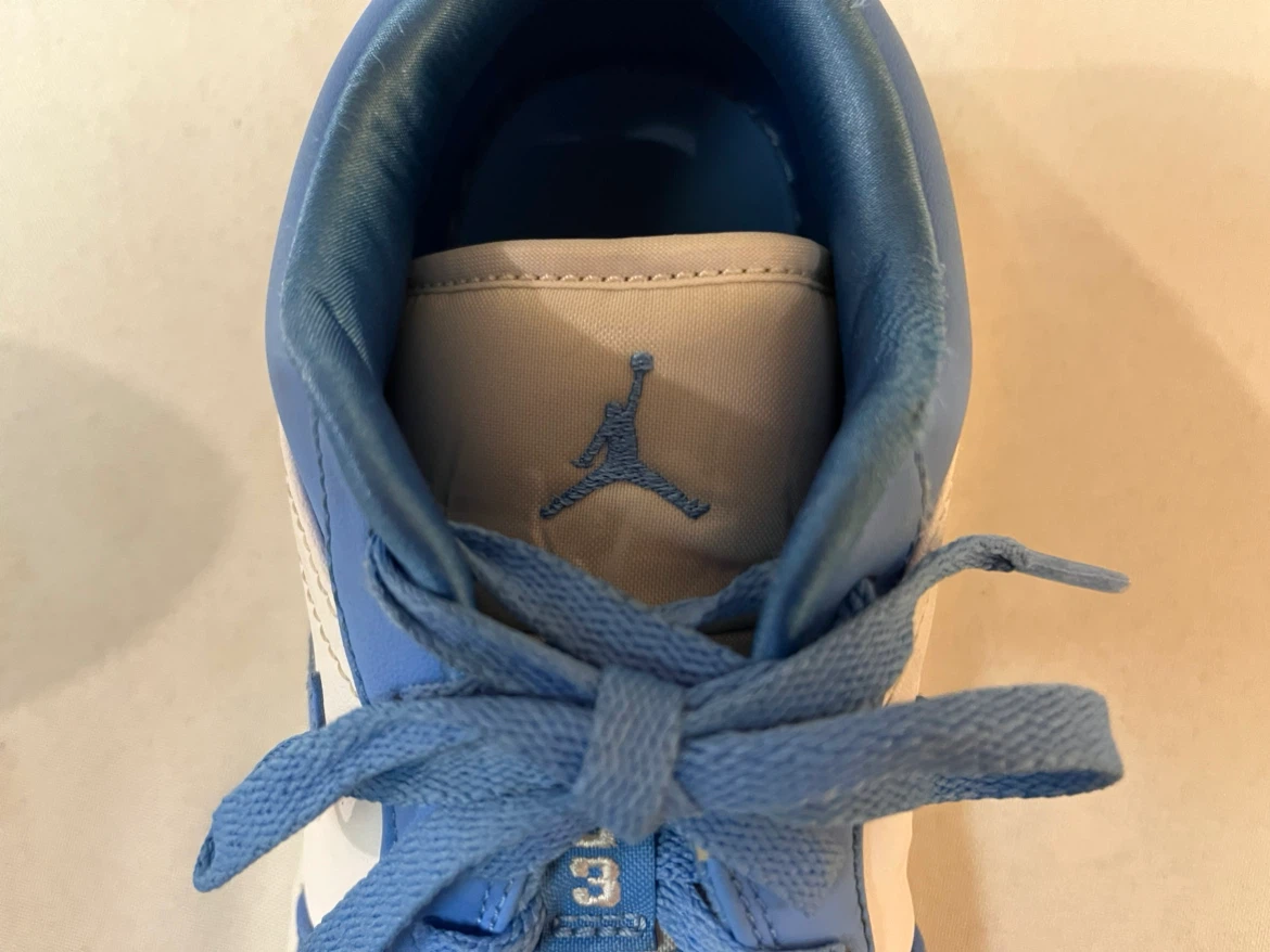 10.5 - Nike Air Jordan - Ladies Low Cut Sneakers - photo 5