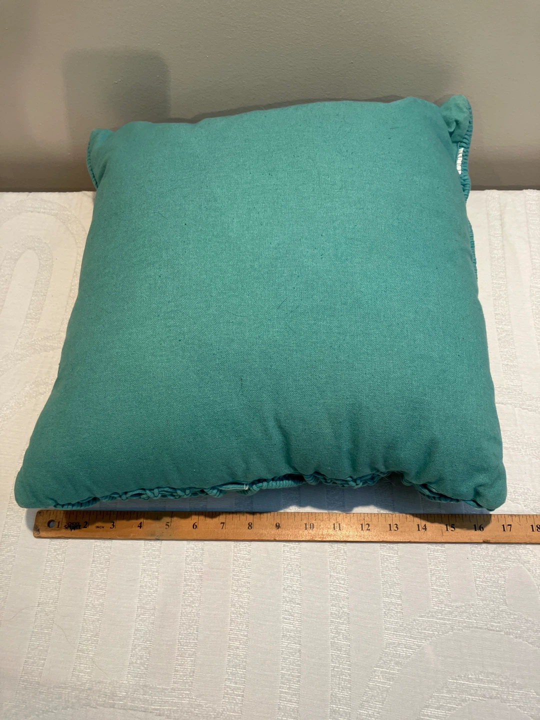 Set of 4 Decorative Throw Pillows - photo 5