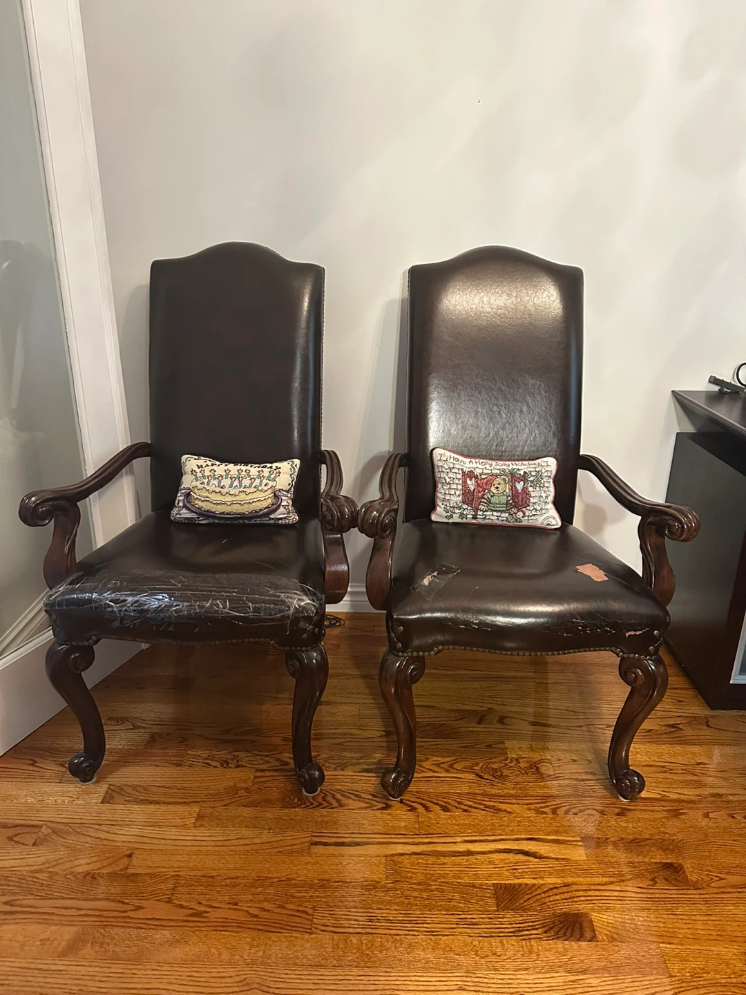 Set of 2 Dark Brown Leather Accent Chairs