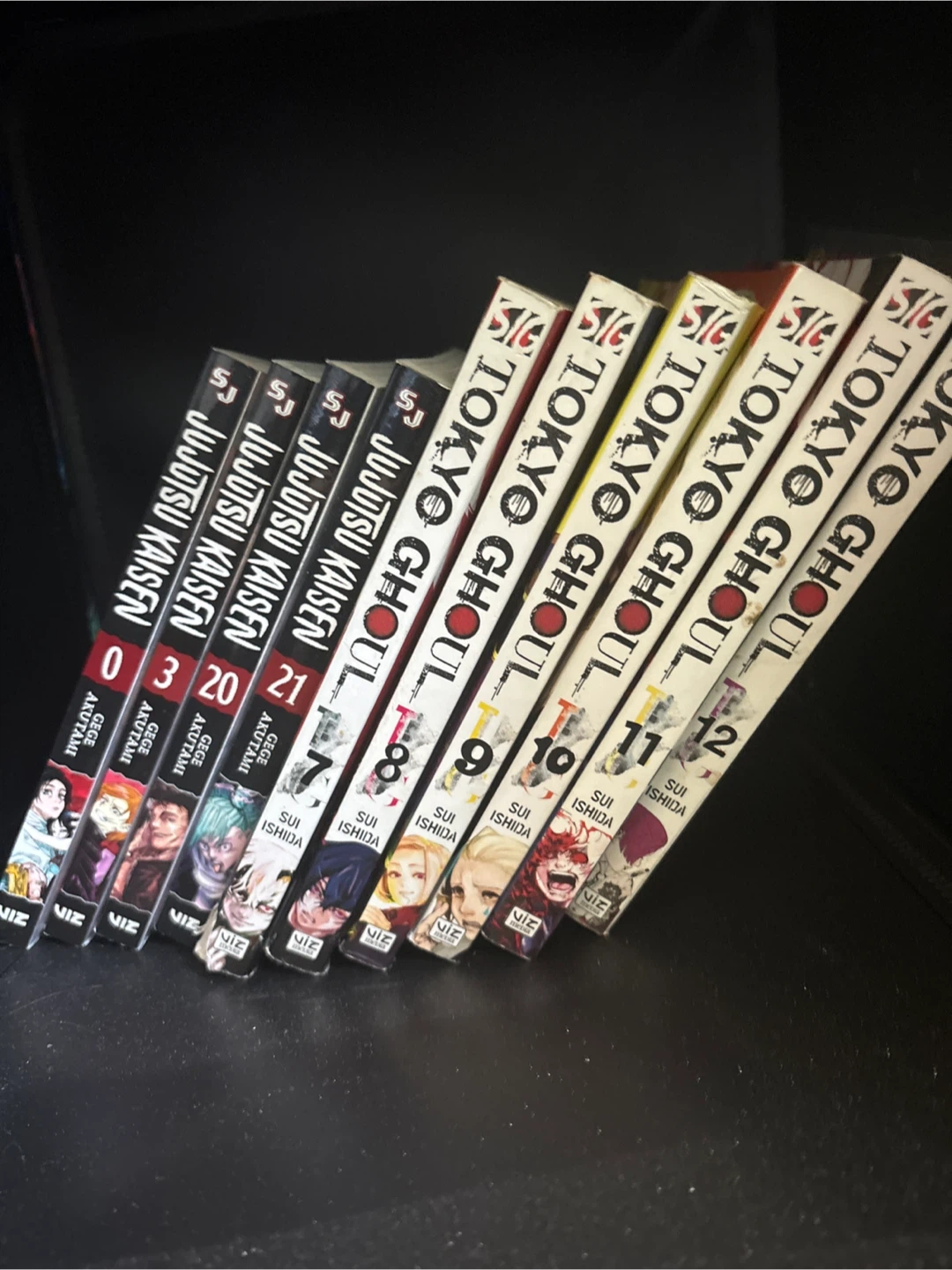 Jujutsu Kaisen & Tokyo Ghoul Manga