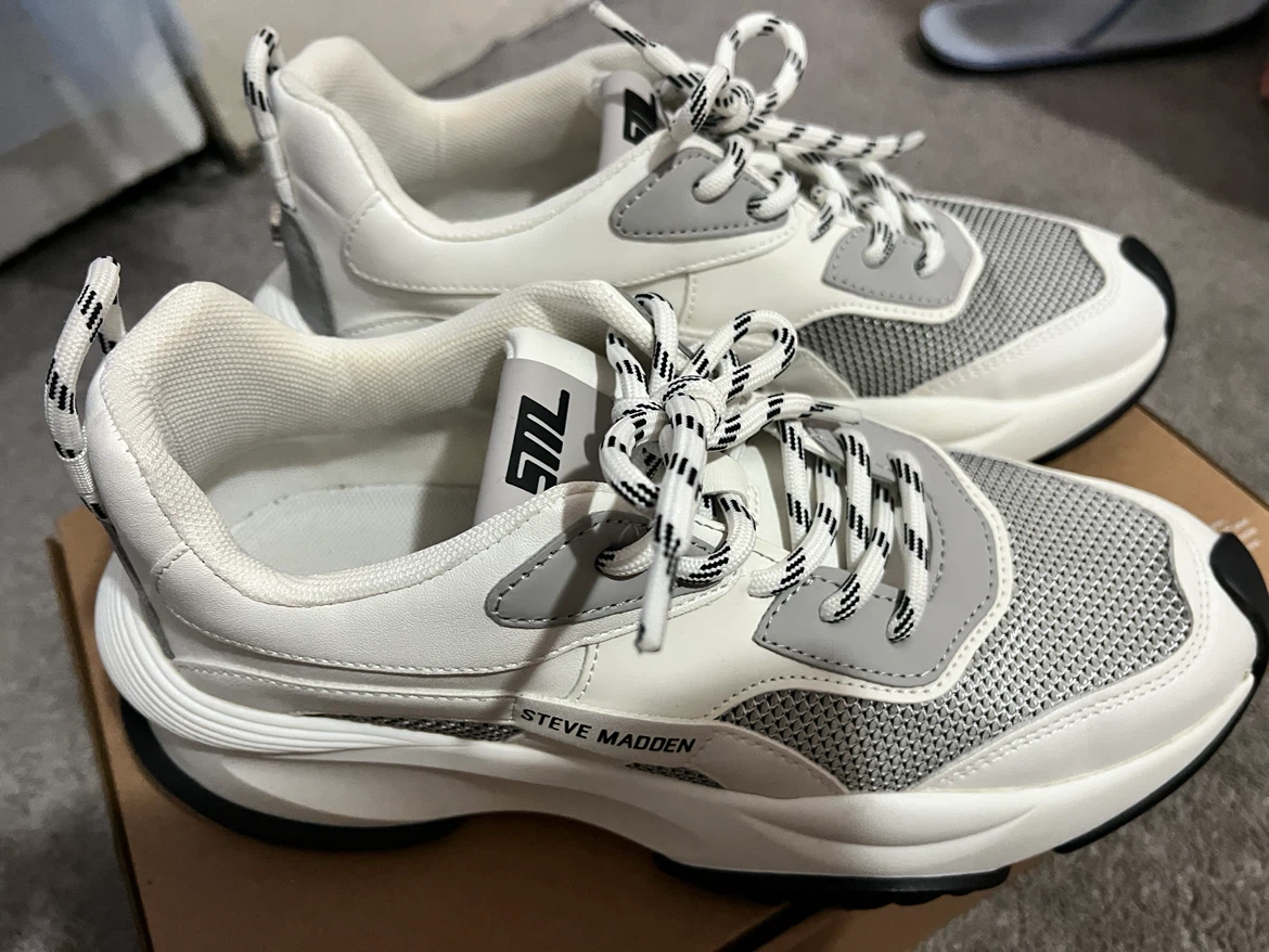 Steve Madden White & Grey Chunky Sneakers - photo 2
