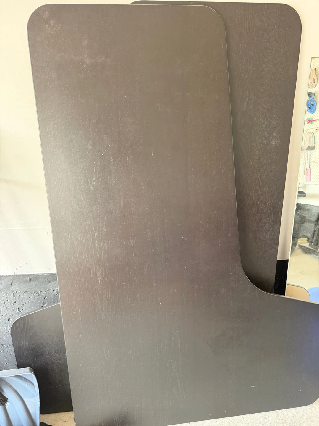 IKEA bekant L shape desk - photo 2