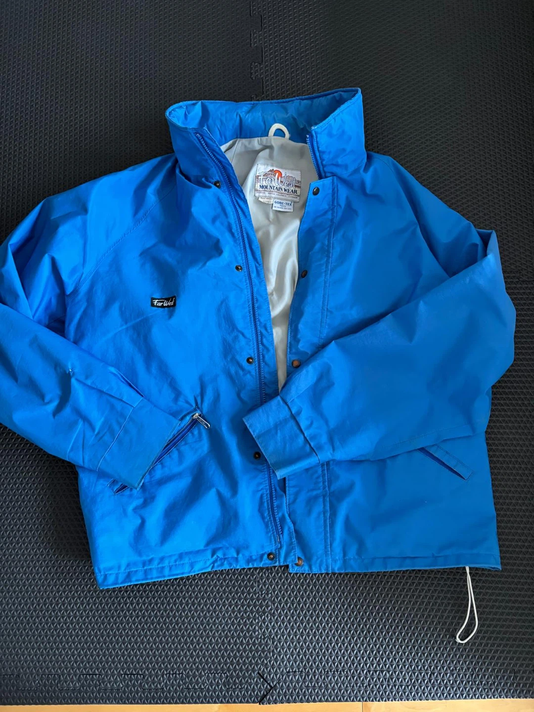Far West Mountain Wear Gore-Tex Jacket