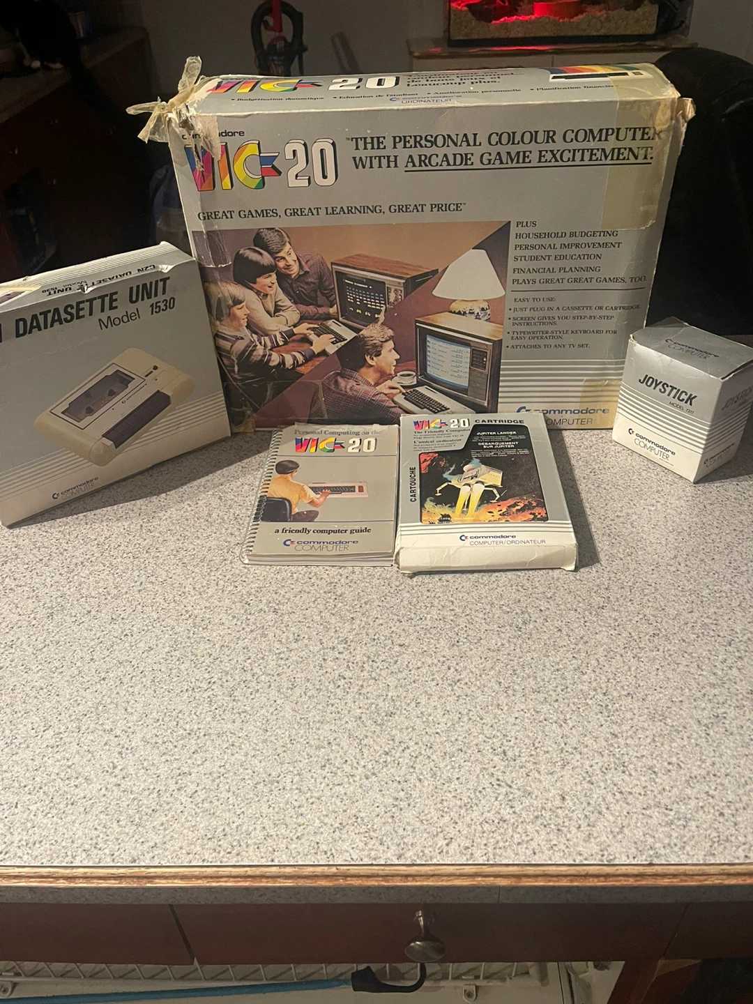 Commodore VIC-20 Computer Bundle