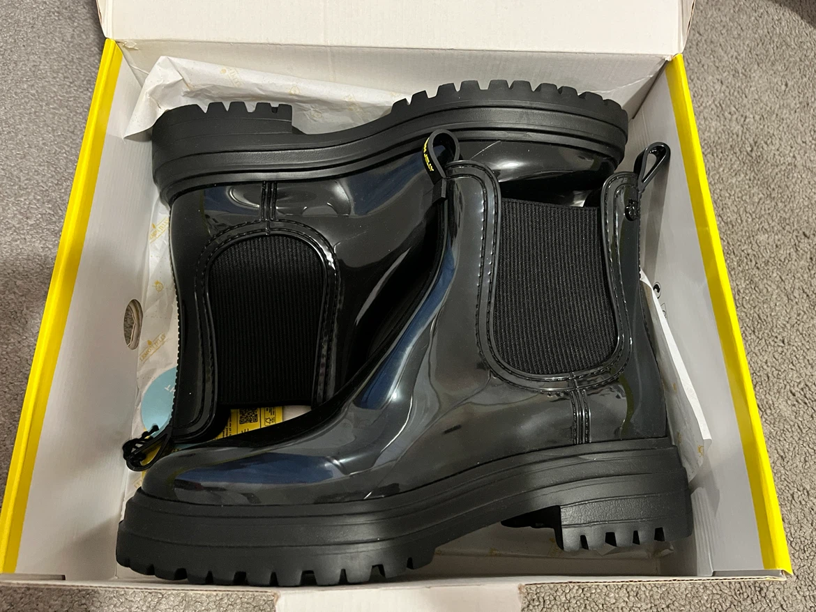 Lemon Jelly Black Chelsea Boots