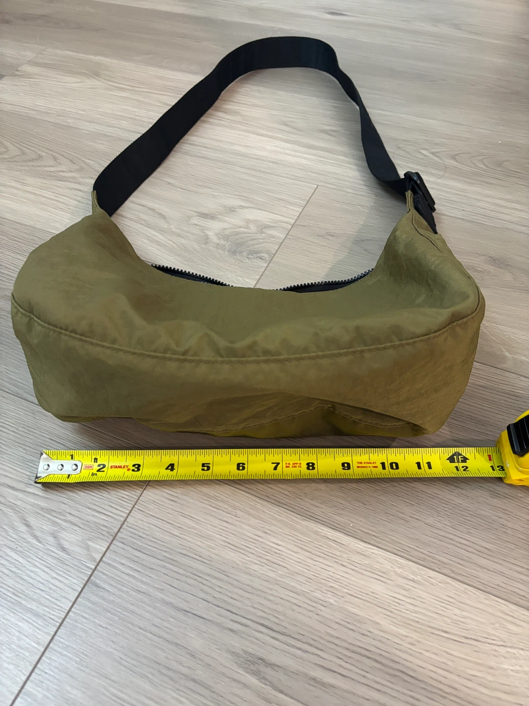 BAGGU olive green medium crescent nylon crossbody Bag - photo 2