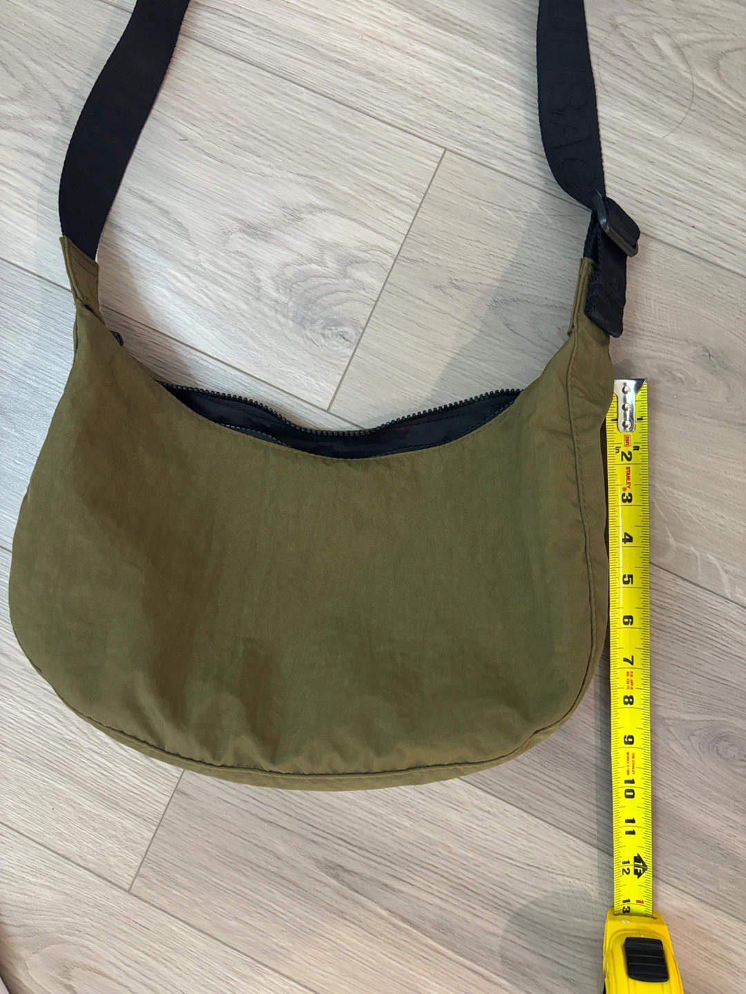 BAGGU olive green medium crescent nylon crossbody Bag - photo 3