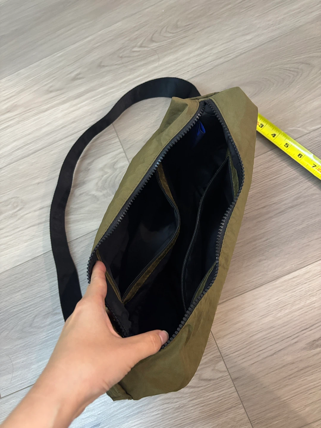 BAGGU olive green medium crescent nylon crossbody Bag - photo 4