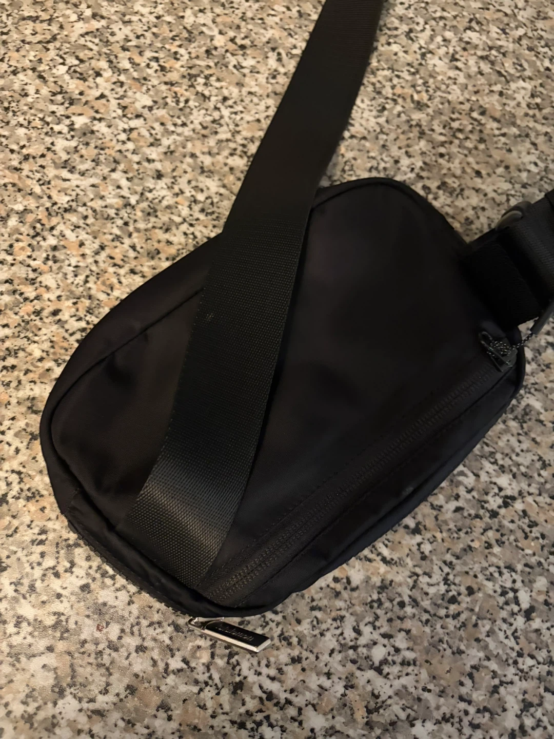 Lululemon Everywhere Belt Bag - Black - photo 2