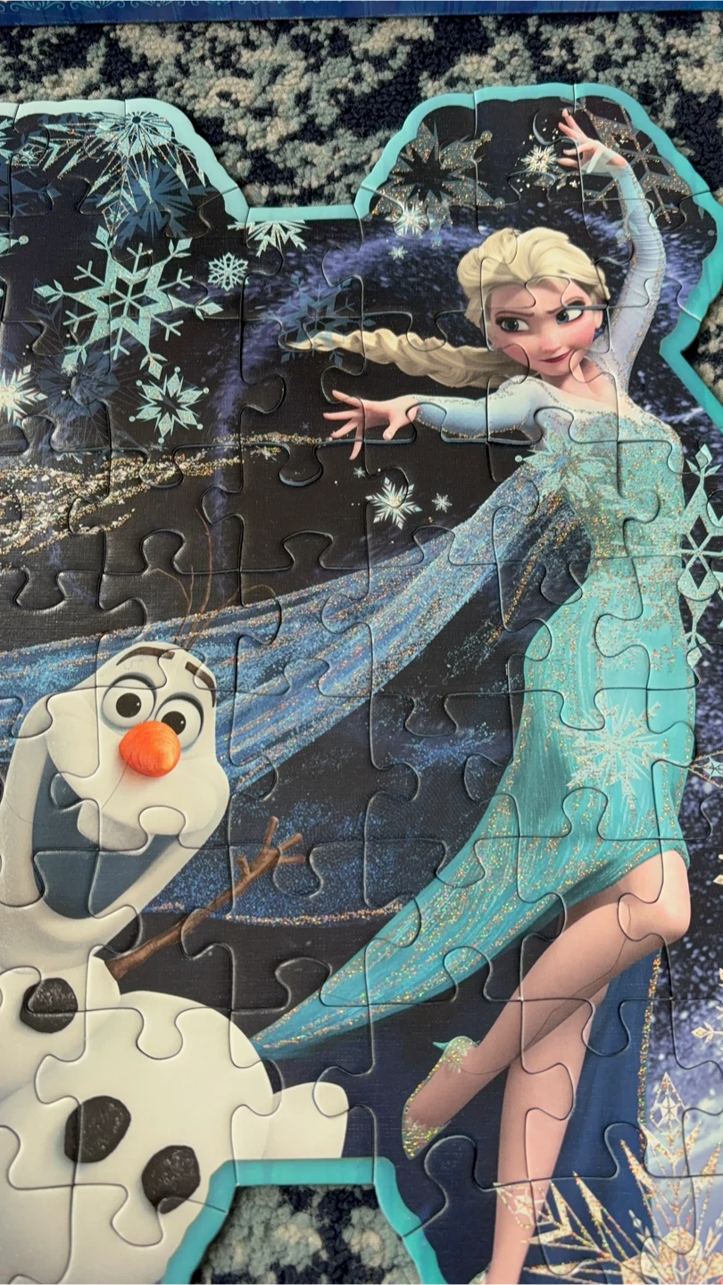 Ravensburger Frozen Shaped Puzzle with Glitter - 73 Pieces - photo 5