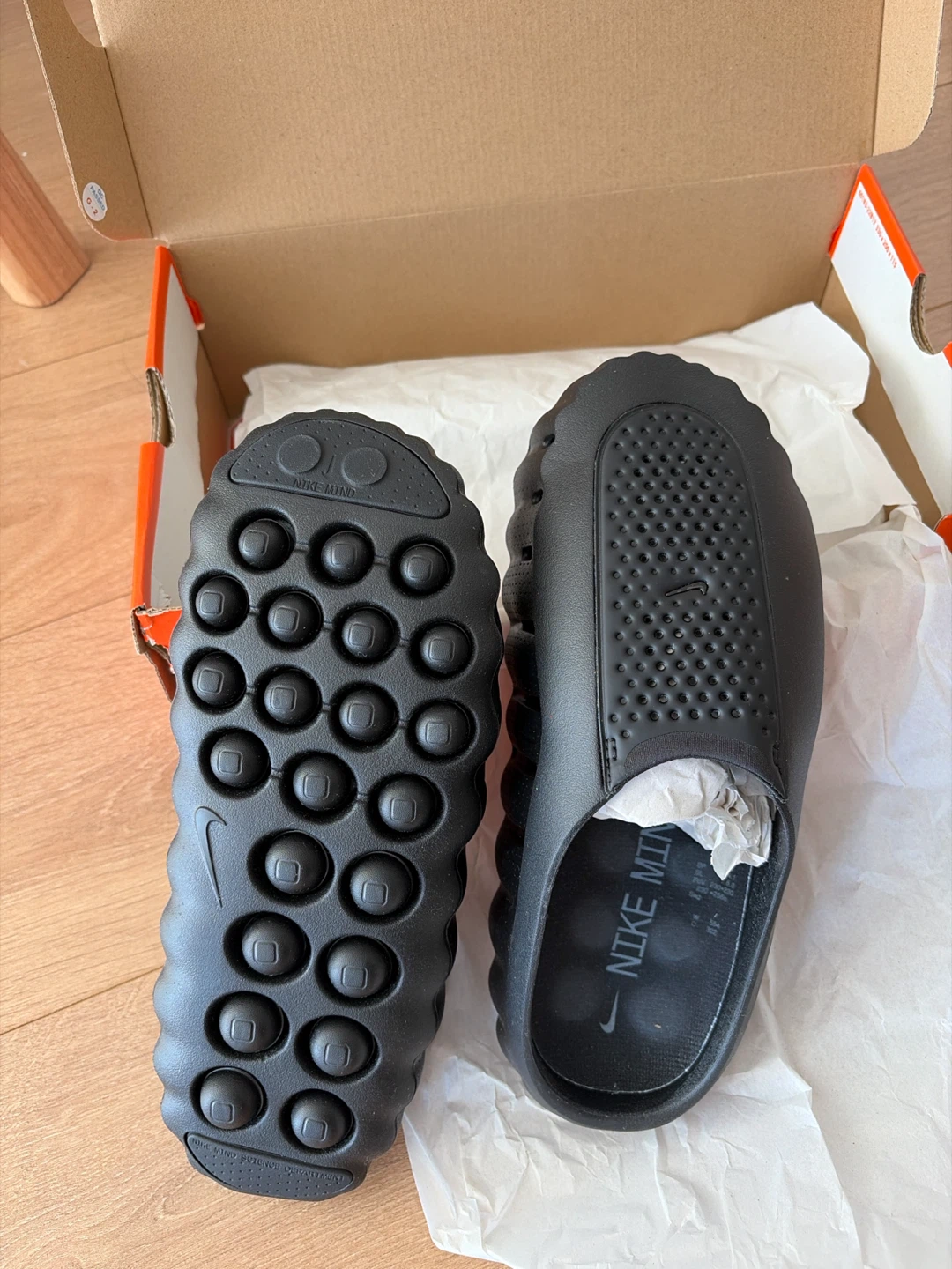 Nike Mind 001