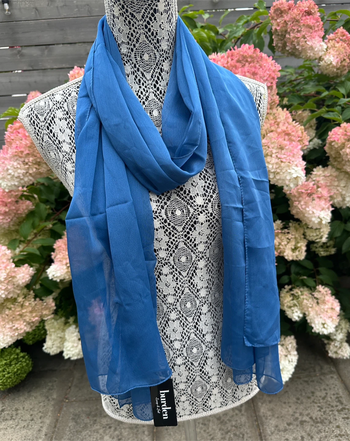 Thin lightweight Scarf - $5 - East York
