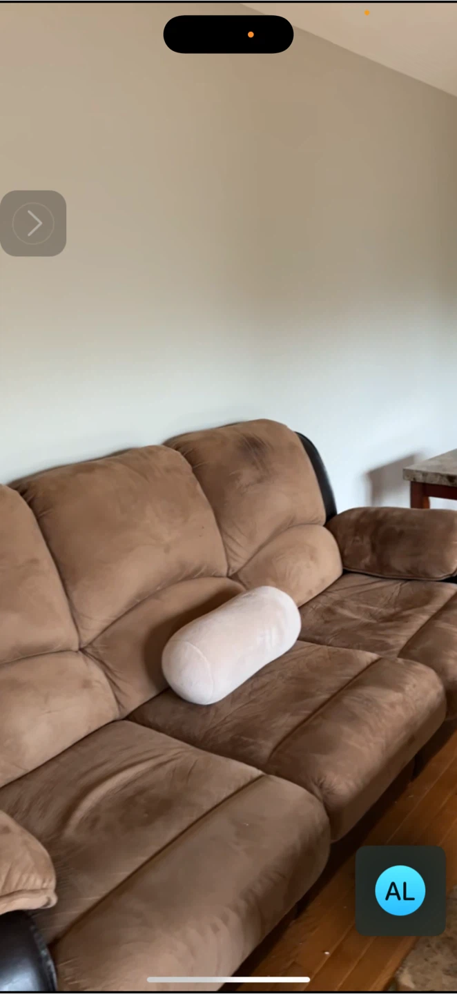 Sofa sleeper and matching recliner love seat - photo 3