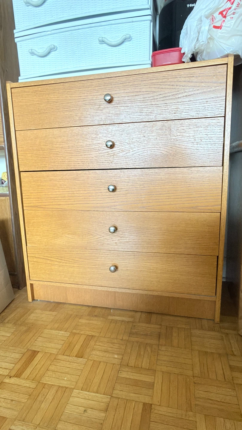 Wooden 5-Drawer Dresser