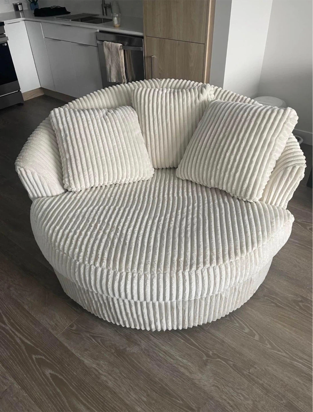 Reading chair