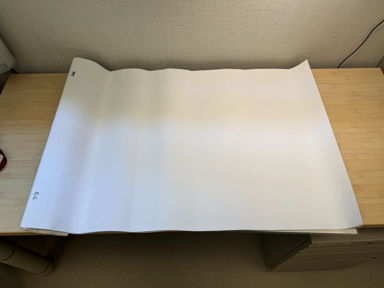 White Paper Roll 85*60cm, 40sheets with a blank calendar