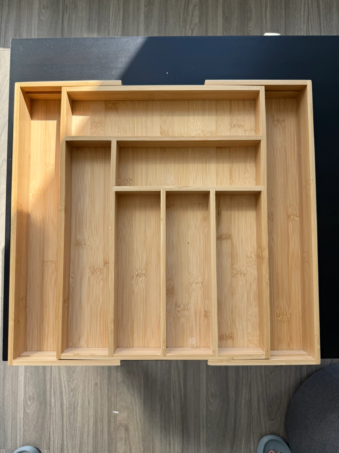 Expandable Bamboo Cutlery Organizer Tray