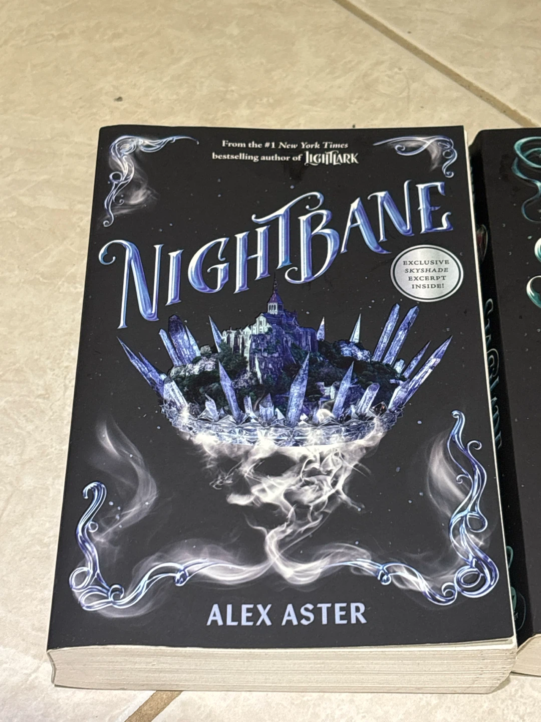 Alex Aster  LightLark Trilogy - photo 3