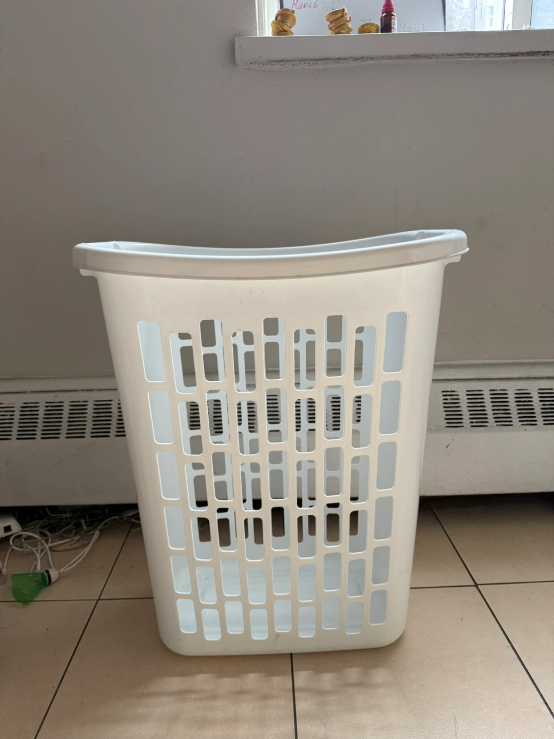 Sterilite White Laundry Basket