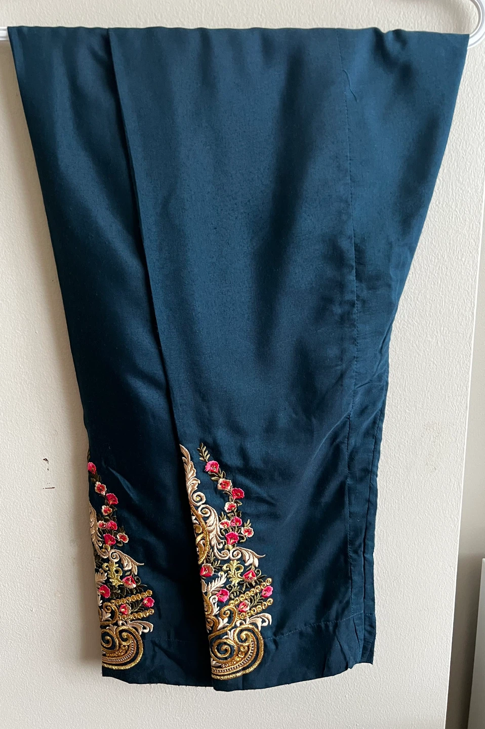 Embroidered Teal Kurti and Pants Set - photo 4